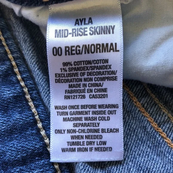 Aeropostale Women’s Ayla Mid-Rise Skinny Jeans - Picture 6 of 7